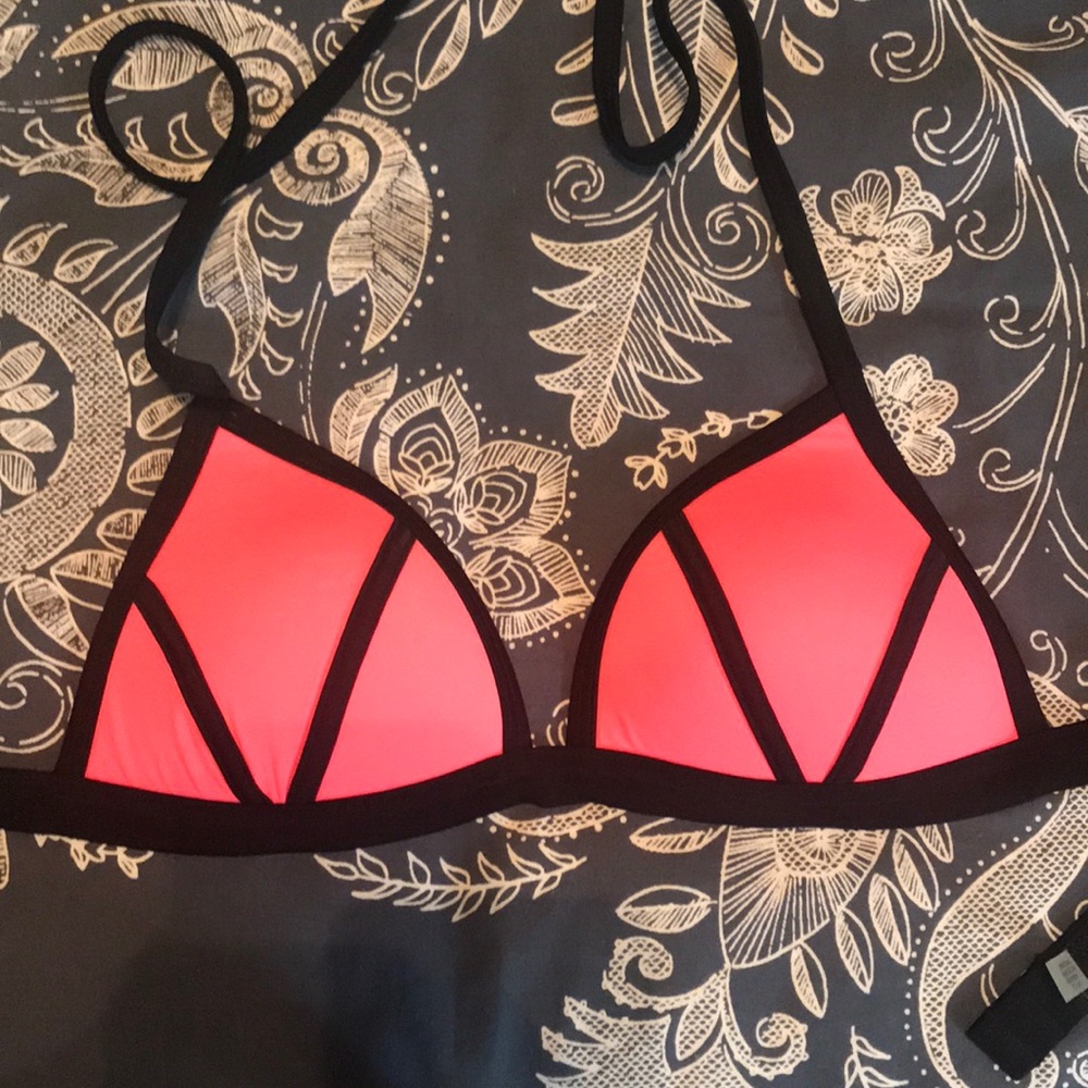 VS/PINK push up bathing suit top
